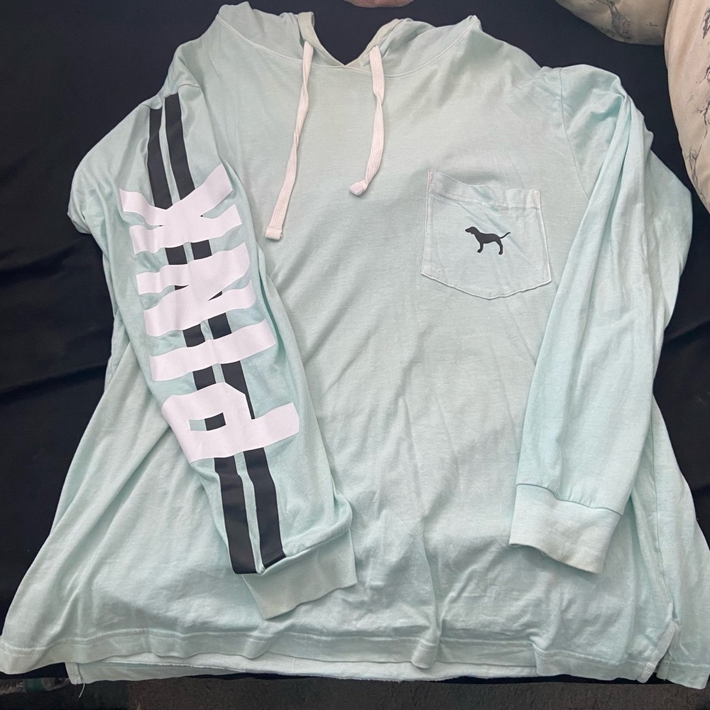 VS Pink top